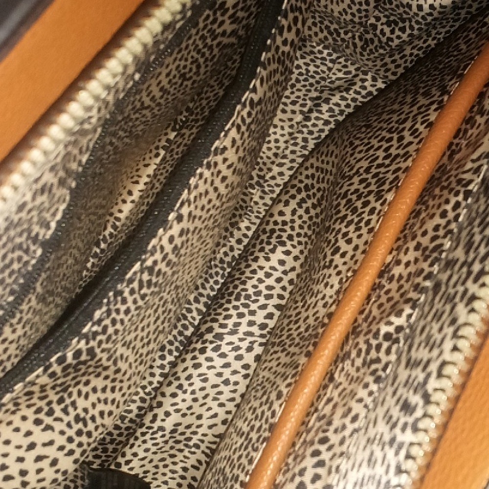 Purse - Picture 2 of 4